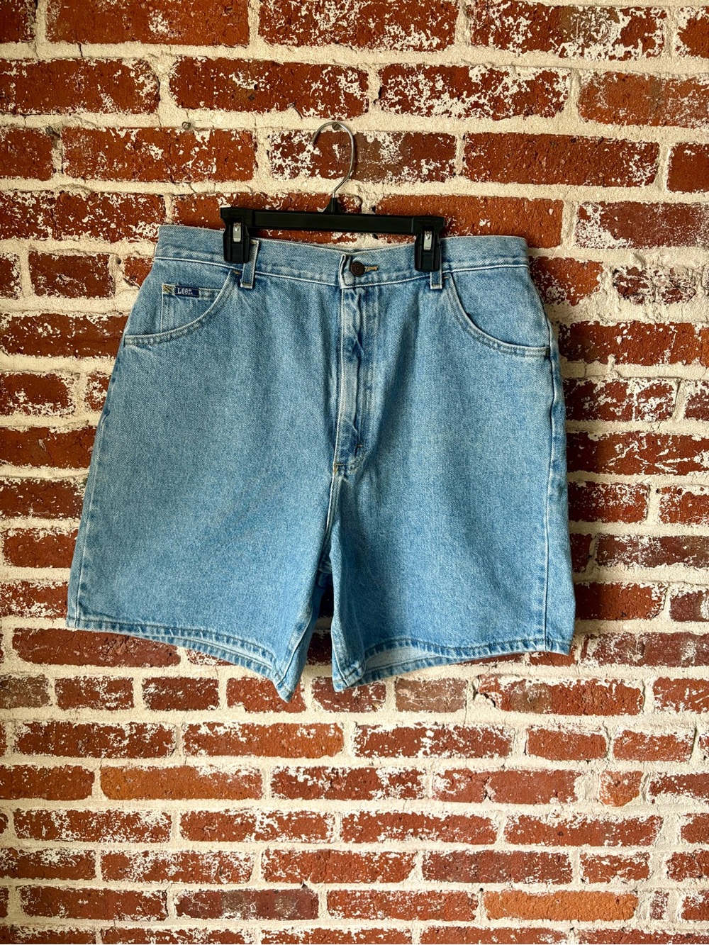 Vintage Lee light wash, high rise, mom jean shorts